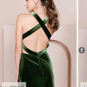 EMERALD GREEN FORMAL DRESS
